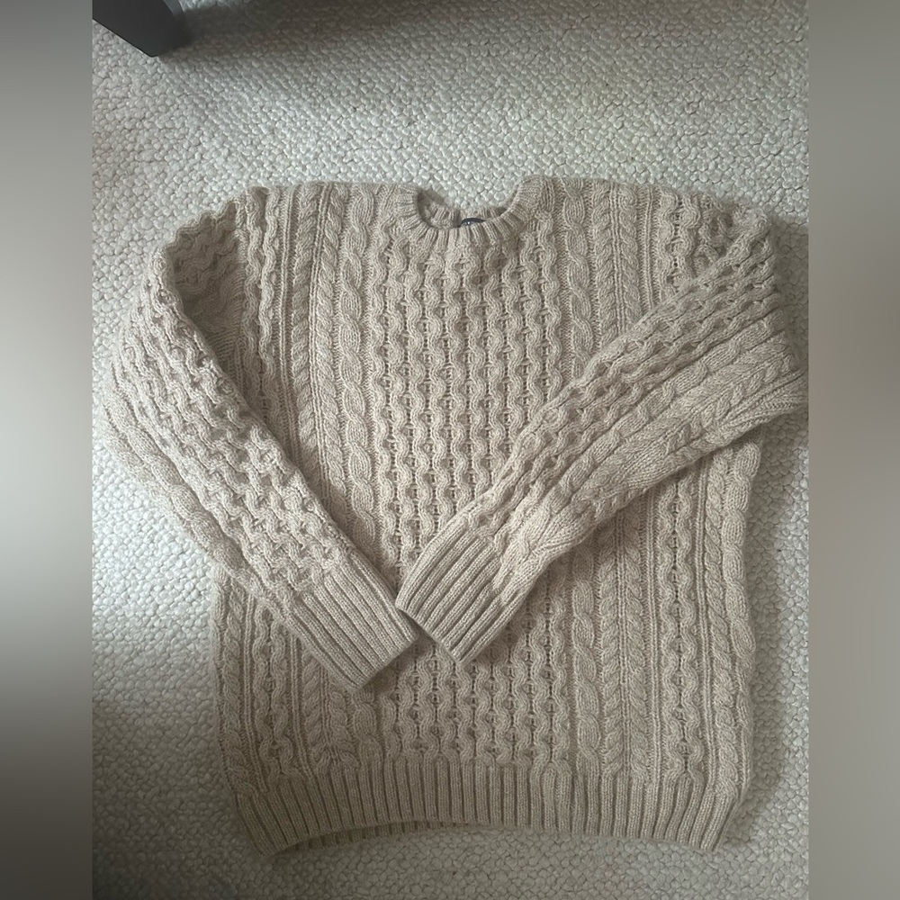 Brandy Melville Wool Cable knit sweater size Large